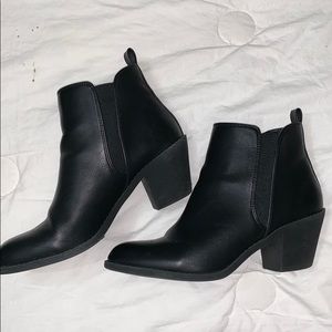 heeled black booties